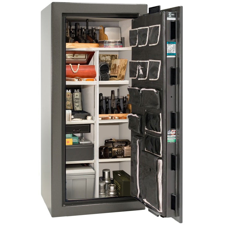 Сейф Lincoln 25GYM-BC. Вариант интерьера - без ложементов, для хранения личных ценностей.