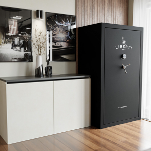 Оружейный сейф Liberty USA 36 в интерьере жилой комнаты