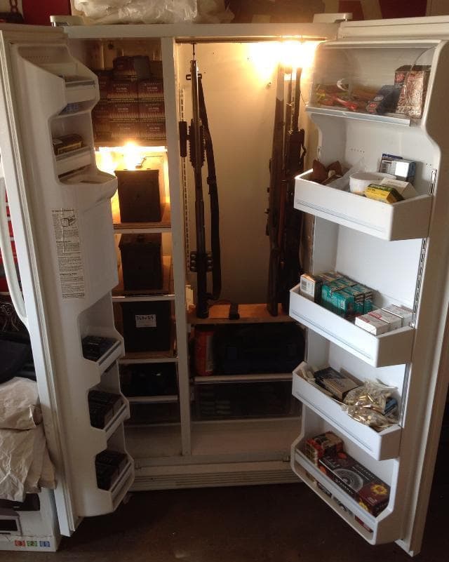 Оружейный тайник в холодильнике